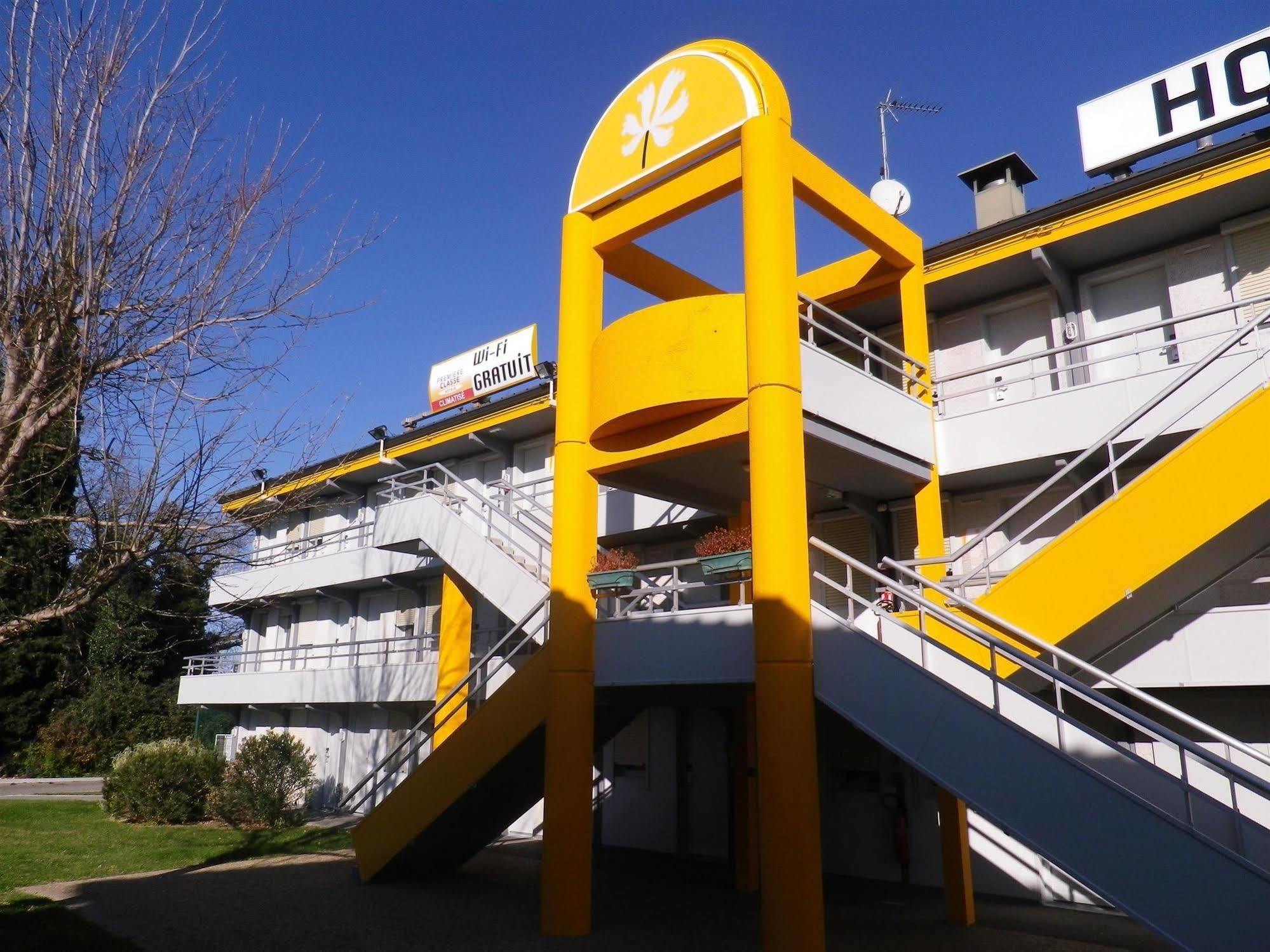 Hotel Premiere Classe Avignon Parc Des Expositions Exterior foto